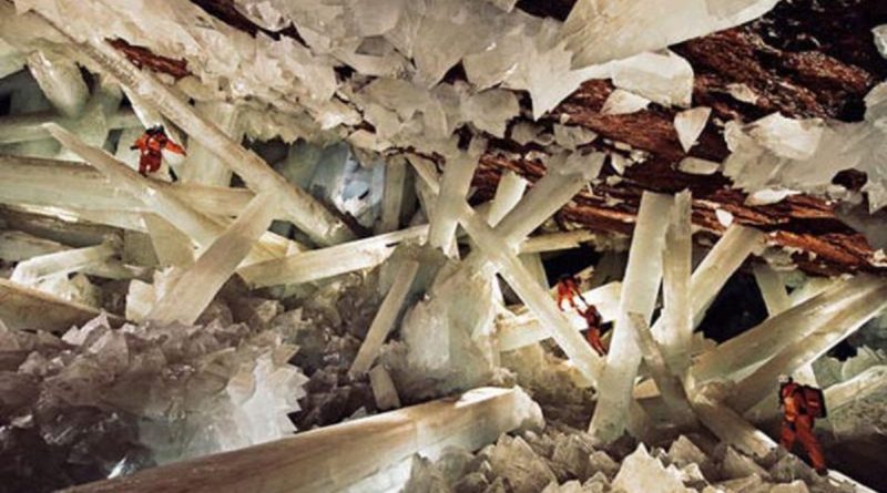 Las Cuevas de Los Cristales Naica Chihuahua