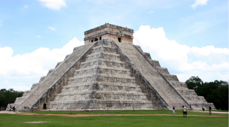 El templo de Kukulcán una maravilla del mundo